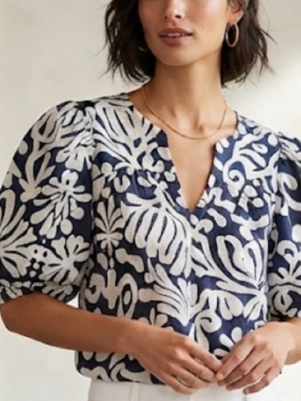 Panama Jack Navy and White Floral Puff-Sleeve Blouse Small coastal tropical